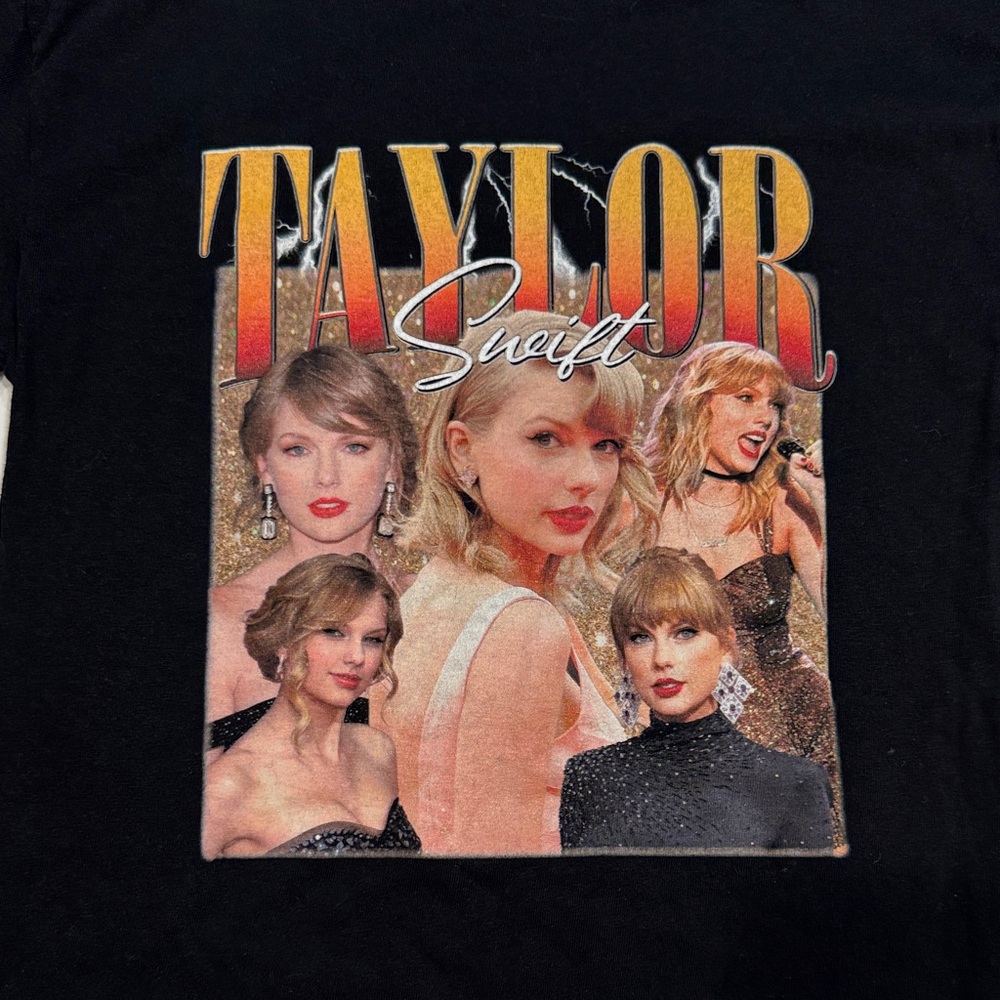 Taylor Swift Women's Black Graphic Tee